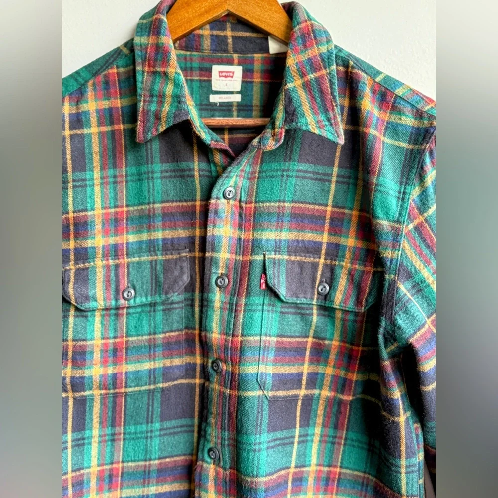 Levi’s Green Plaid Flannel Shirt Tartan Button Front Relaxed Fit S